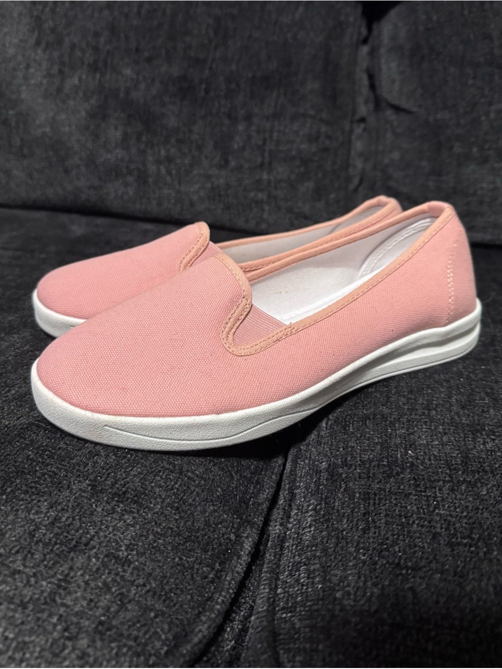 Comfortview Women's Slip-On Athletic Canvas Flats in Dusty Pink - 10 Wide - NEW